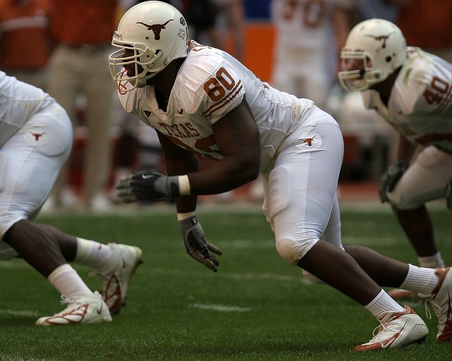 他效力于华 他效力于华